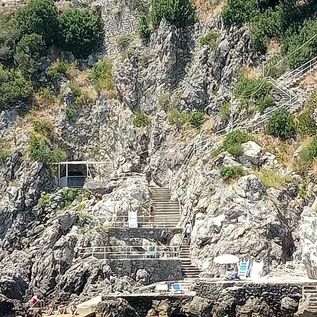 Di Raphael Con Vista Mare