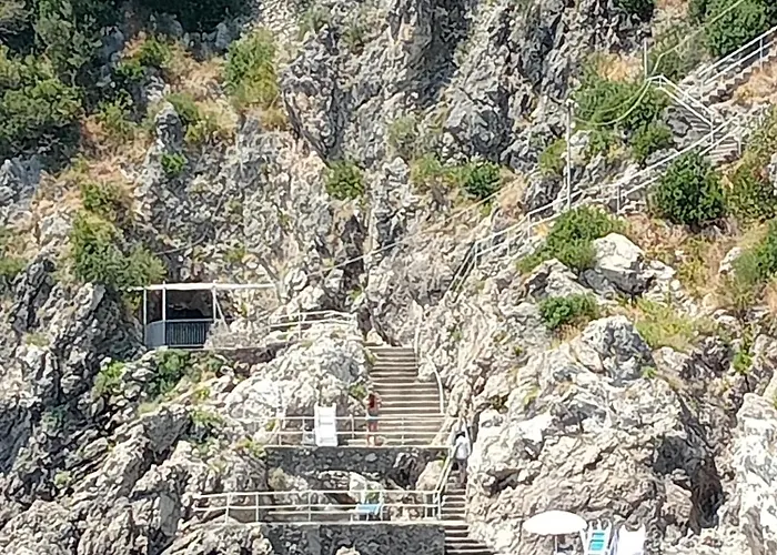 Di Raphael Con Vista Mare